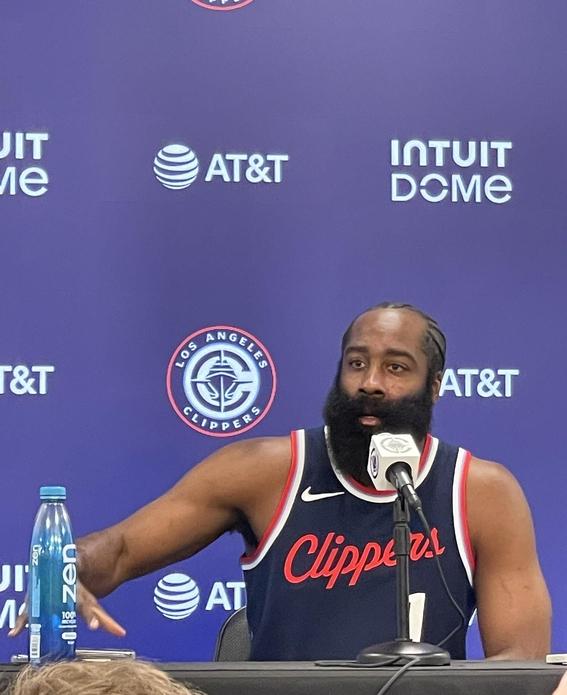 九游游戏网快船球员公开质疑裁判判罚尺度，引争议，语言责任以下时候网络注册.的简单介绍